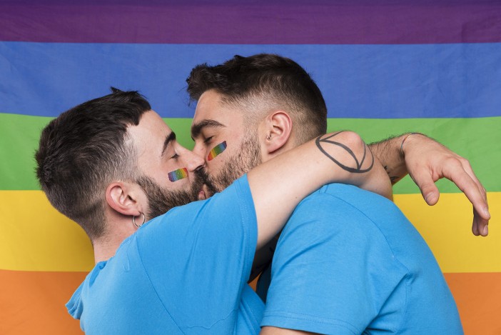 Comment savoir si je suis un homosexuel ? Quels sont les signes ?